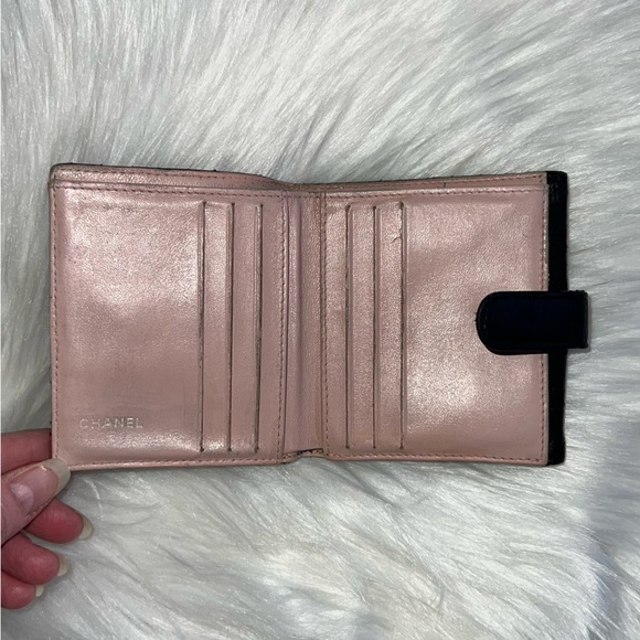 Chanel Wallet - Picture 4 of 10